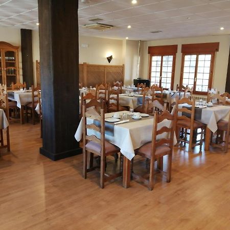 Hotel Rural Villa De Винуеса Екстериор снимка