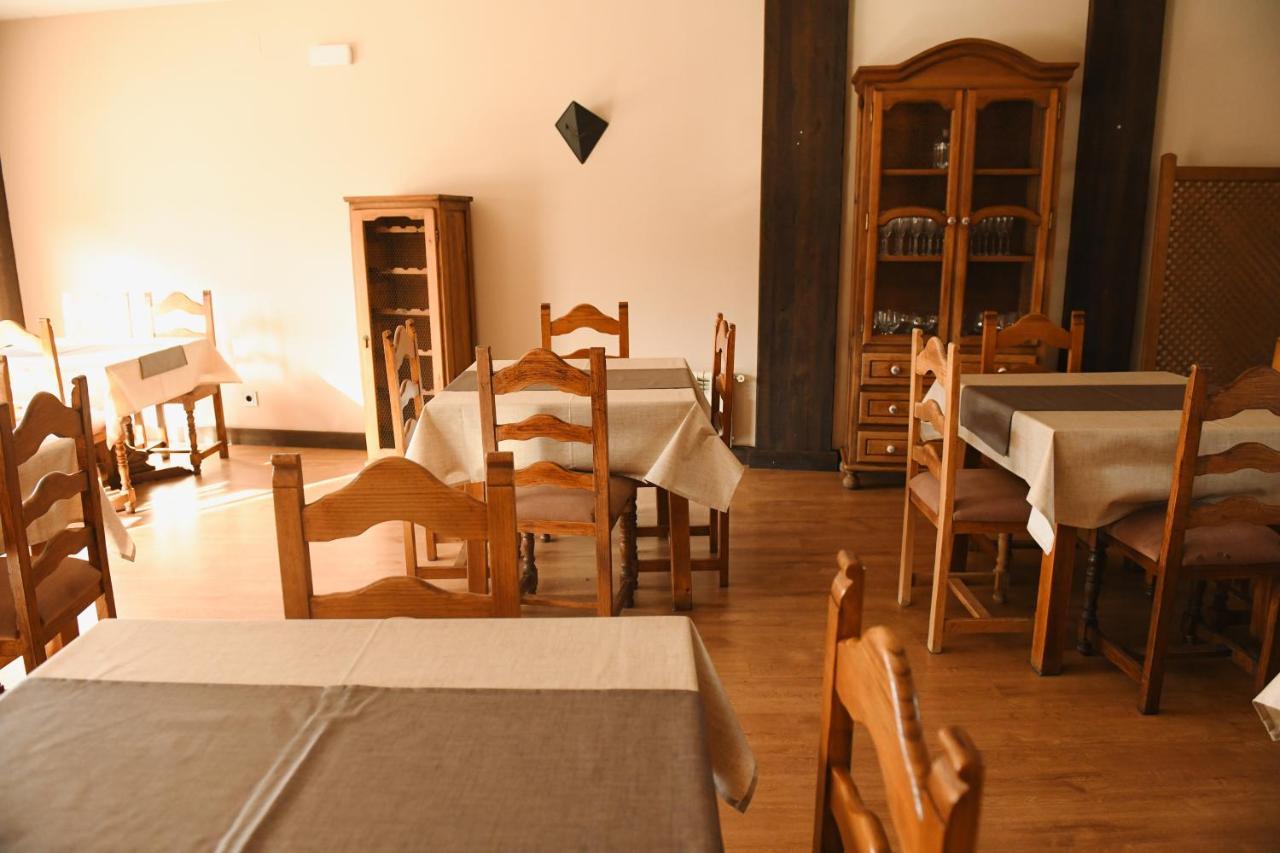 Hotel Rural Villa De Винуеса Екстериор снимка