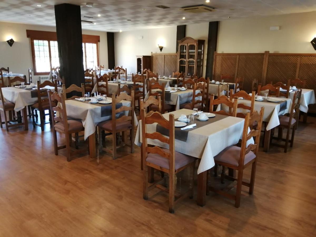 Hotel Rural Villa De Винуеса Екстериор снимка